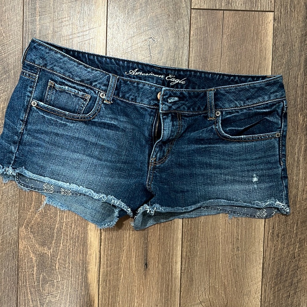 American eagle cutoff shorts size 14